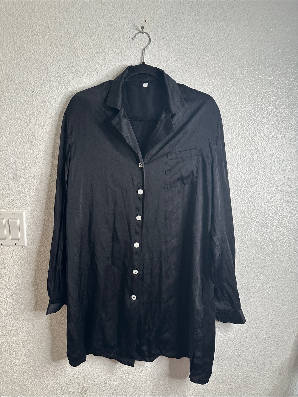 Black Button-Front Women's tunic slik Top - Brand Unknown size L - Picture 2 of 5